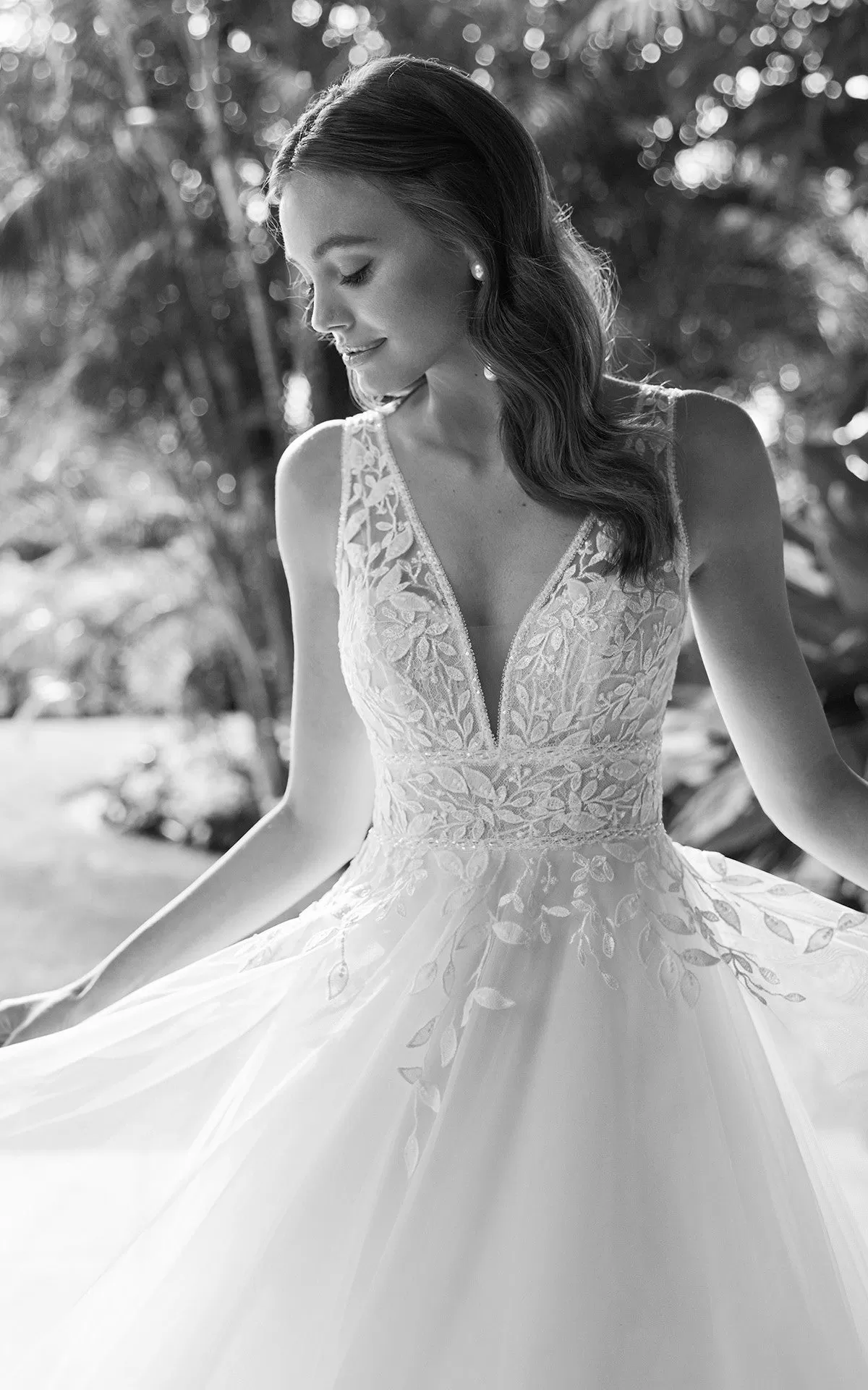 A-Line Elegant V-neck Lace Wedding Dress With Deep-V Back And Appliques-716730