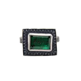 Emerald Rustic Ring Size 7