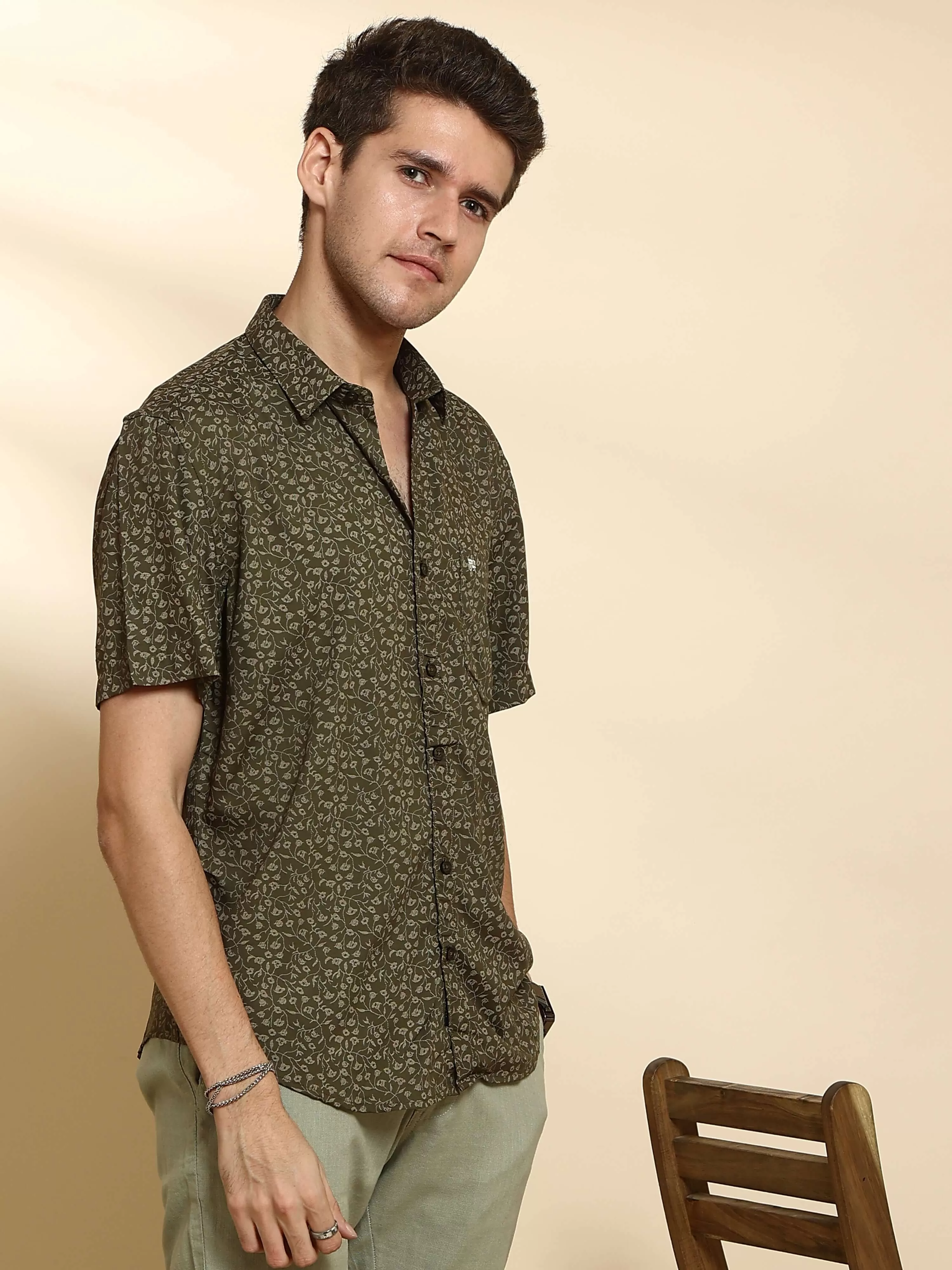 Green casual floral AOP half sleeves shirt