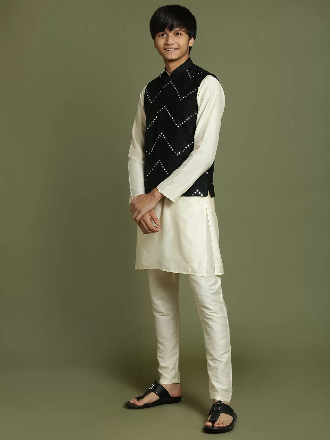 VASTRAMAY Boy's Black Mirror Work Jacket And Solid Kurta Pyjama Set