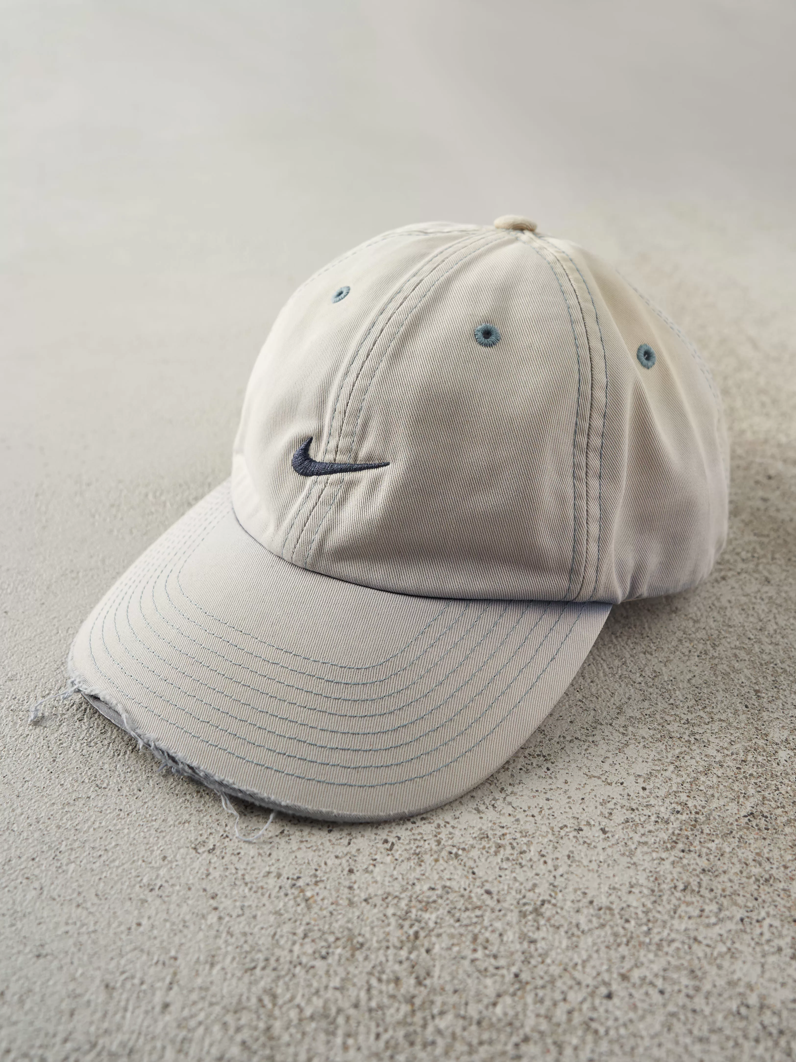 Viintage Y2K Sun Faded Blue Embroidered Nike Swoosh Strap Back Hat